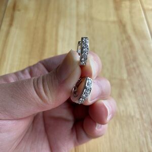 💎 Silver Hoop Earrings